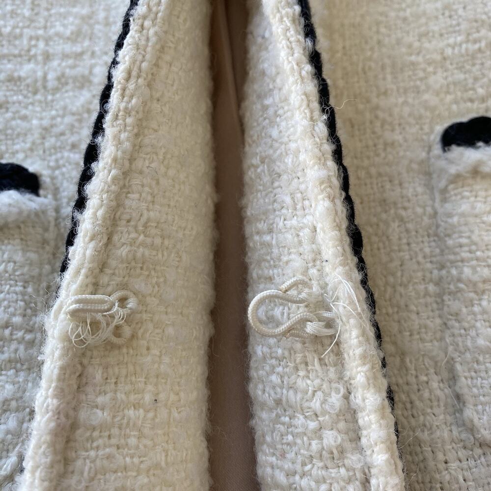 J.Crew Frances Lady Jacket in Ivory Tweed with Black Trim Gold Buttons SZ 22 - Picture 9 of 14